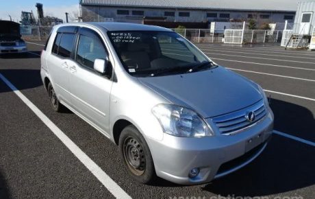 TOYOTA RAUM